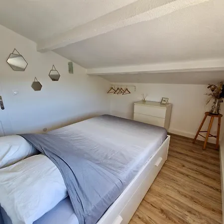 Les Flamants Roses De La Capte T2 Hyeres